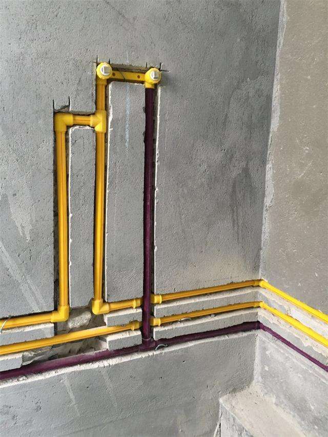 谁有回水管现场安装图？只需看这2个位置即可！