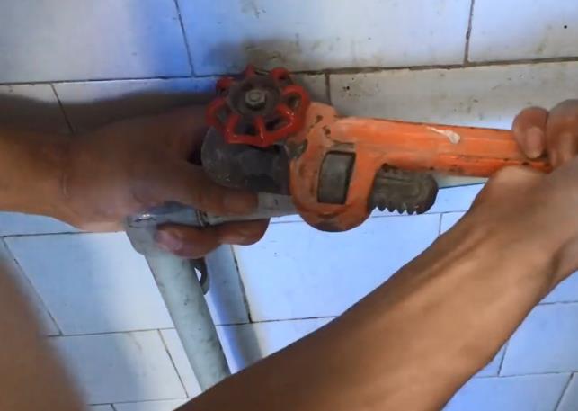 水管阀门拆卸步骤图，老师傅全程图解怎么换！