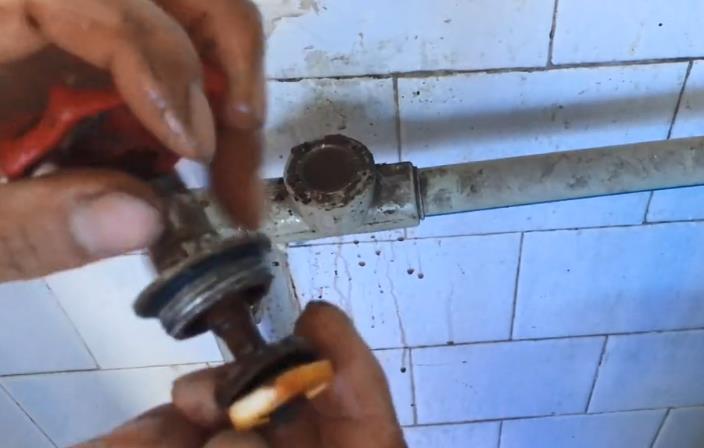 水管阀门拆卸步骤图，老师傅全程图解怎么换！