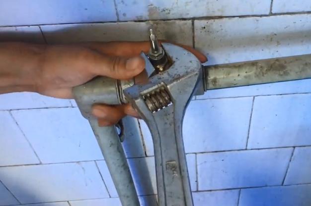 水管阀门拆卸步骤图，老师傅全程图解怎么换！