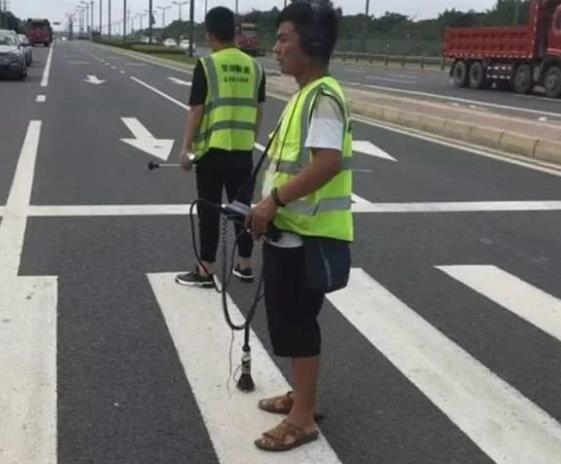 怎样用听诊器查漏水？看这个查漏现场顿时膜拜！