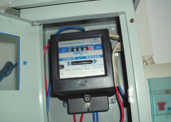 房东是怎样把电表调快的?教你如何识别这种黑心! 房东是怎样把电表调快的?教你如何识别这种黑心!