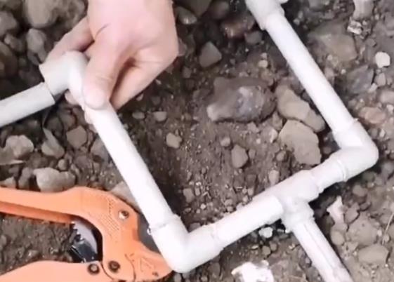 分享ppr管三通漏水怎么办视频，不单修好它还省料！
