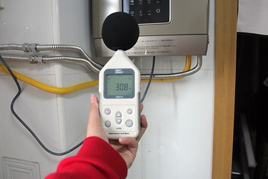 一个万家乐零冷水讲解视频，外加一篇千字评测问，足够了！