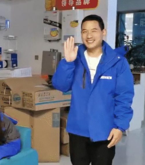 三万份温暖 | 厚厚的龙胜管冲锋衣暖你整个寒冬 三万份温暖 | 厚厚的龙胜管冲锋衣暖你整个寒冬