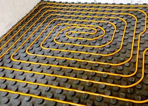 暖气管日丰好还是联塑好？该看品牌还是看材质？