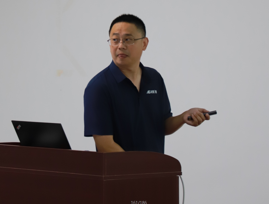 2024上半年度龙胜管全国销售会议圆满召开| 解放思想，极速前进！