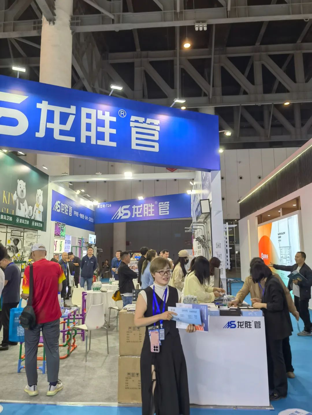 龙胜管2025成都建博会：用科技重塑健康，以艺术定义未来