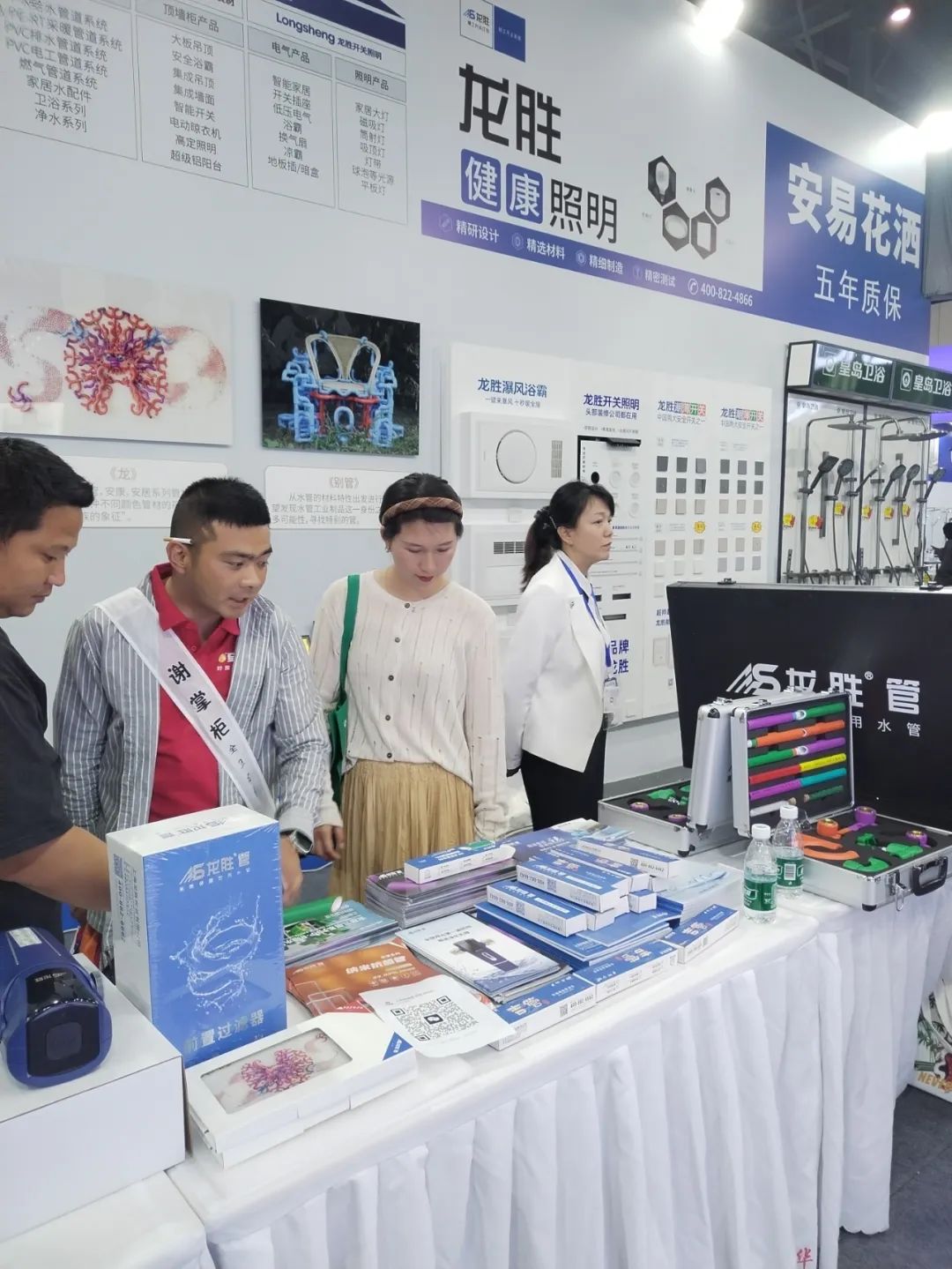 龙胜管2025成都建博会：用科技重塑健康，以艺术定义未来