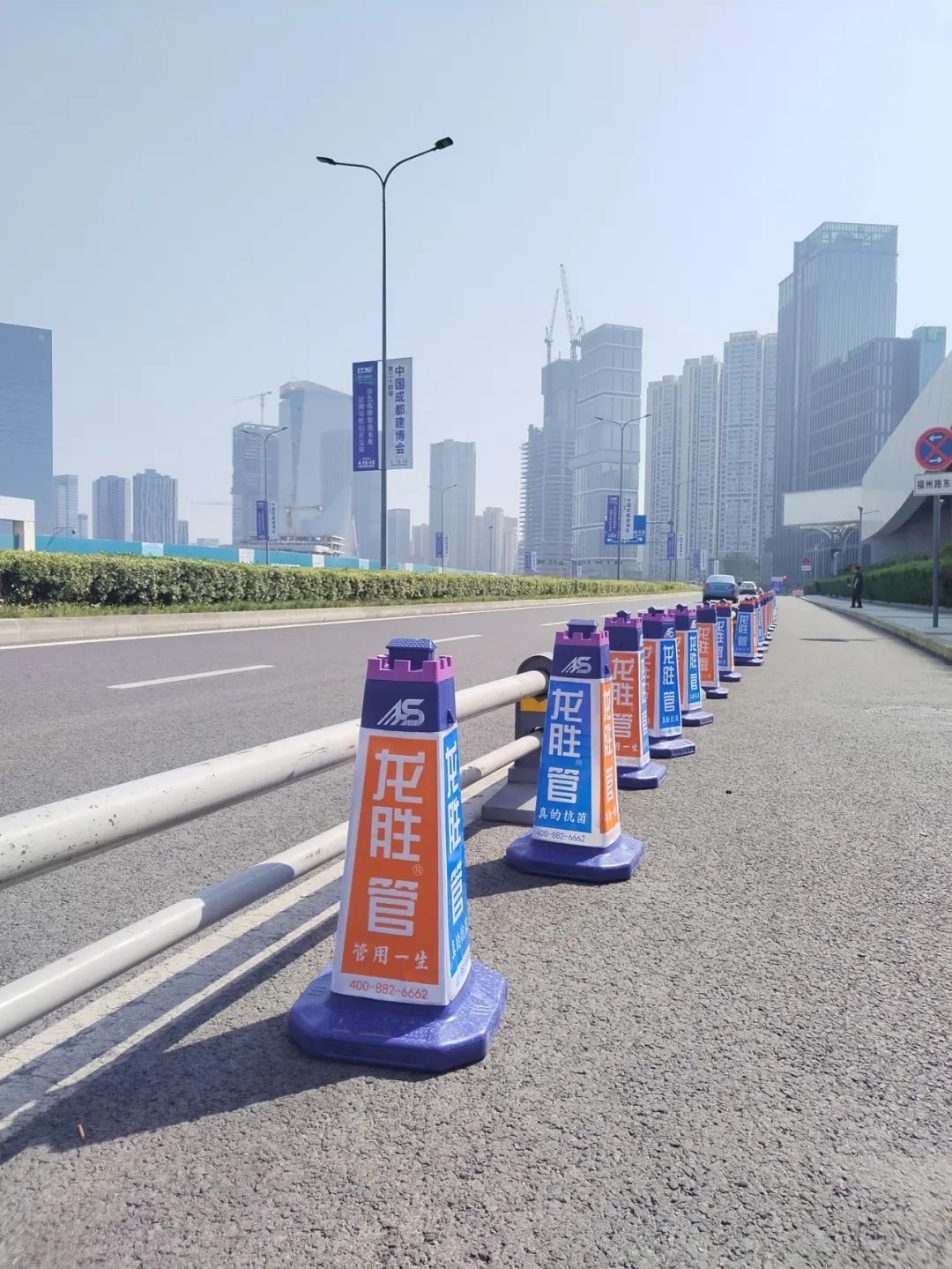 龙胜管2025成都建博会：用科技重塑健康，以艺术定义未来