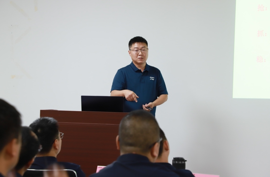 逆势破局，聚力前行！龙胜管2025上半年度营销会议圆满落幕！